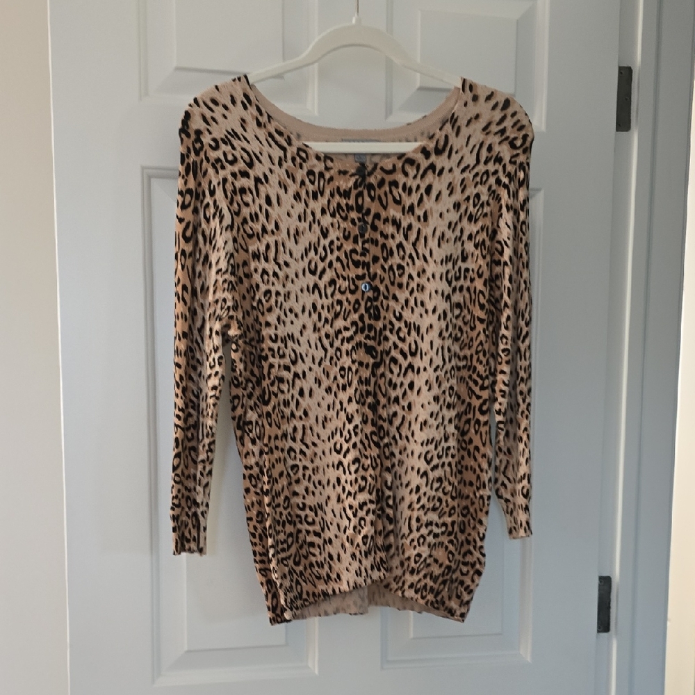 Joseph A: Leopard Print Cardigan